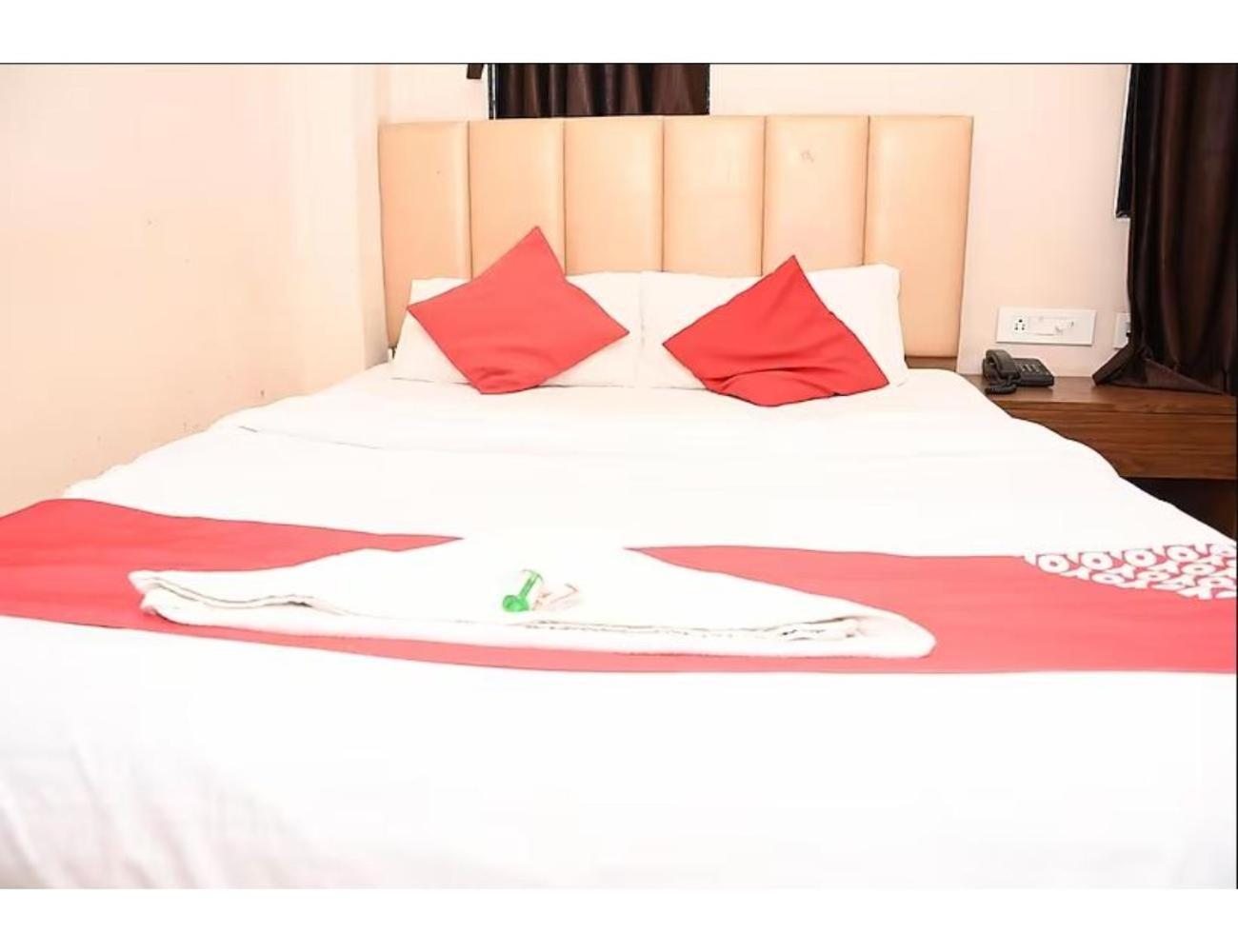 Sona Lodge, Siliguri Zewnętrze zdjęcie