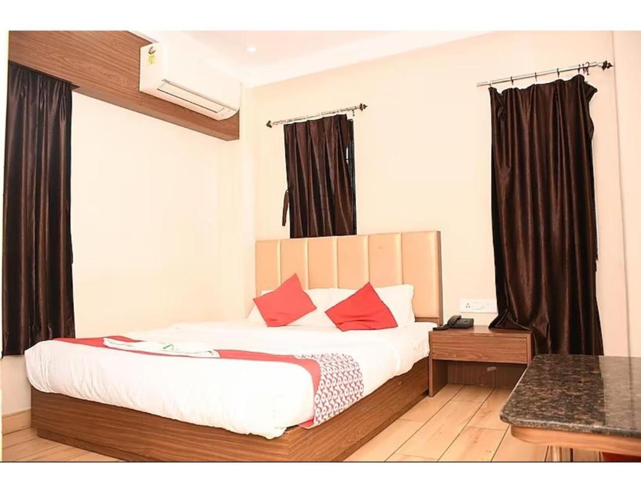 Sona Lodge, Siliguri Zewnętrze zdjęcie