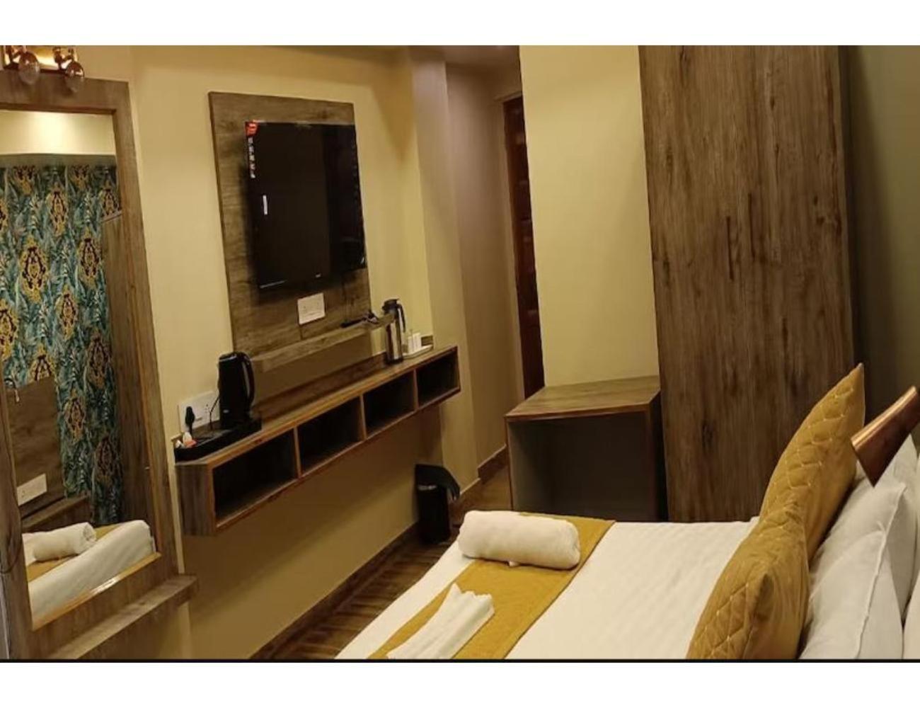 Sona Lodge, Siliguri Zewnętrze zdjęcie